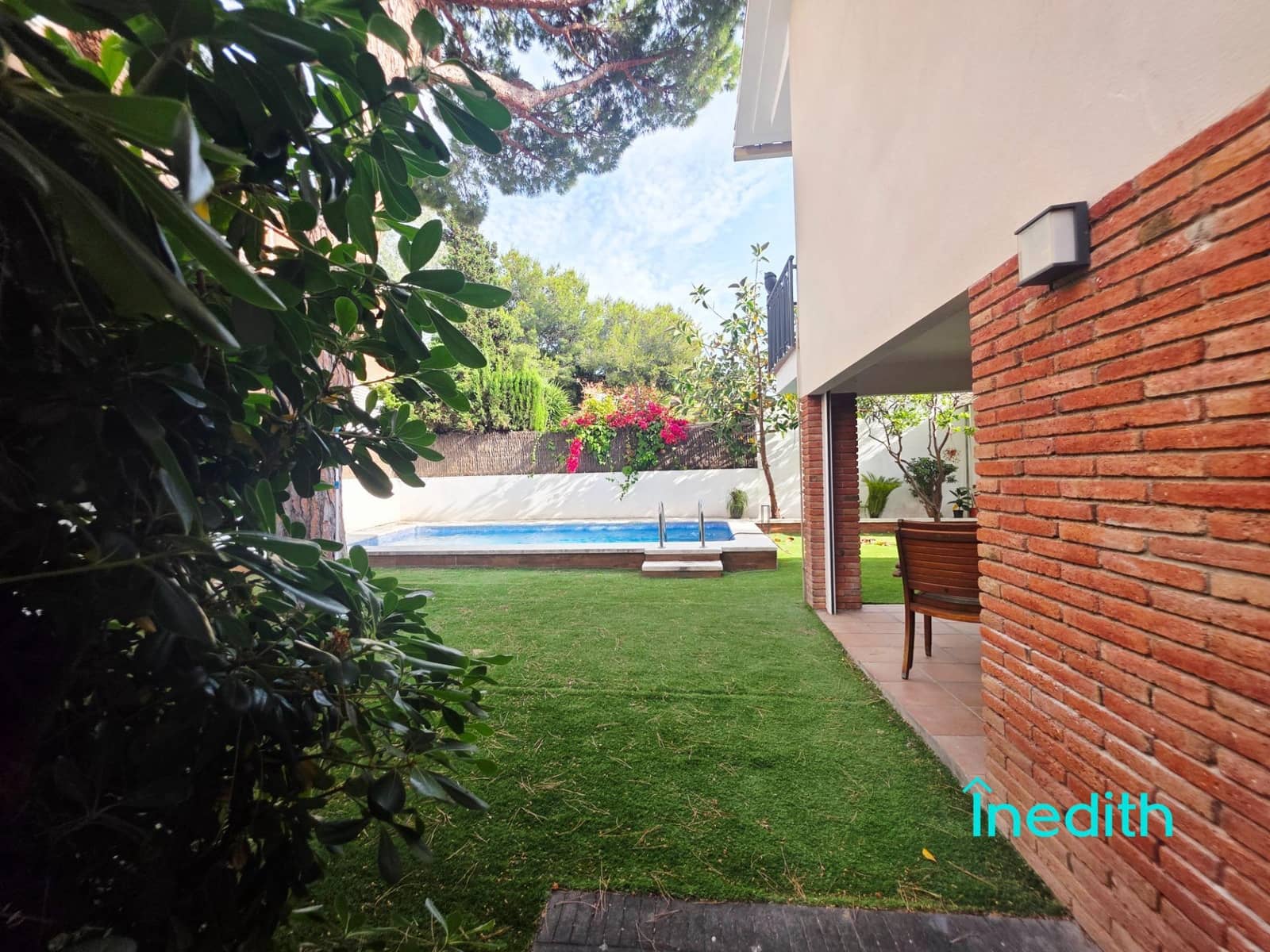 4 soveværelse Villa til salg i Castelldefels med swimmingpool garage - € 1.299.000 (Ref: 9128458)