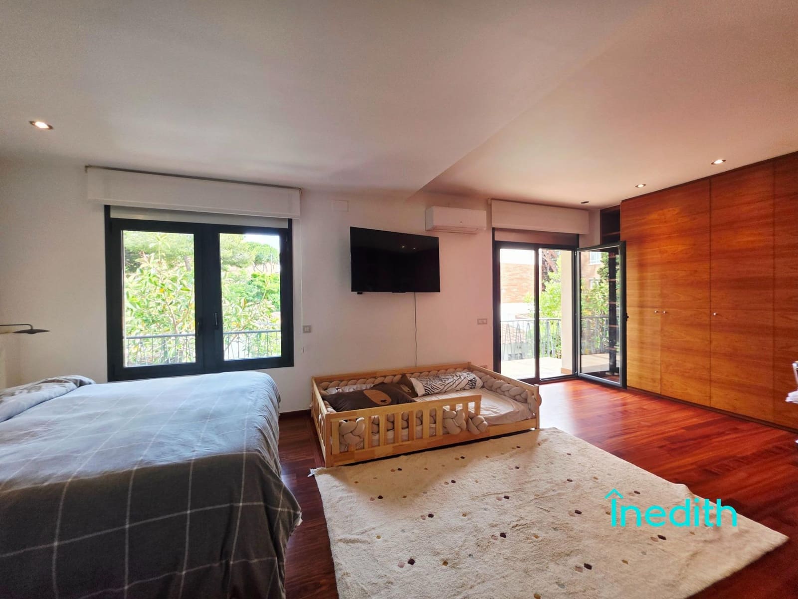 4 soveværelse Villa til salg i Castelldefels med swimmingpool garage - € 1.299.000 (Ref: 9128458)