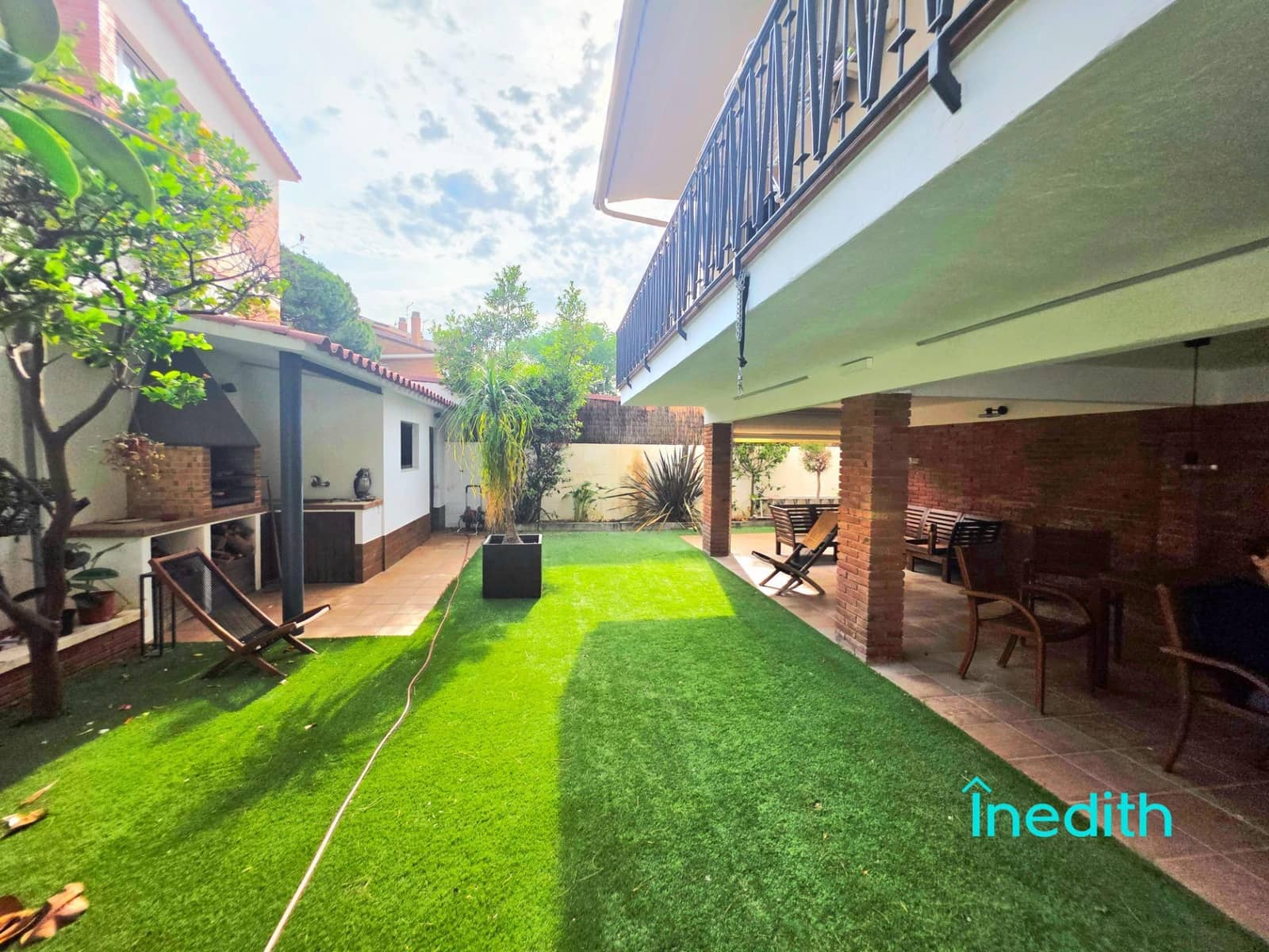 4 soveværelse Villa til salg i Castelldefels med swimmingpool garage - € 1.299.000 (Ref: 9128458)