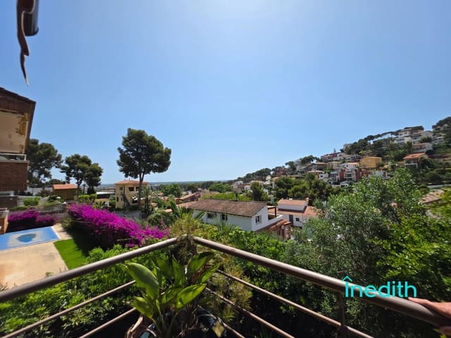 5 bedroom Villa for sale in Castelldefels with garage - € 1,390,000 (Ref: 9128459)