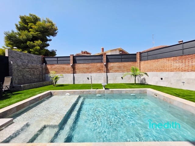 4 chambre Villa/Maison à vendre à Calafell avec piscine garage - 950 000 € (Ref: 9128460)