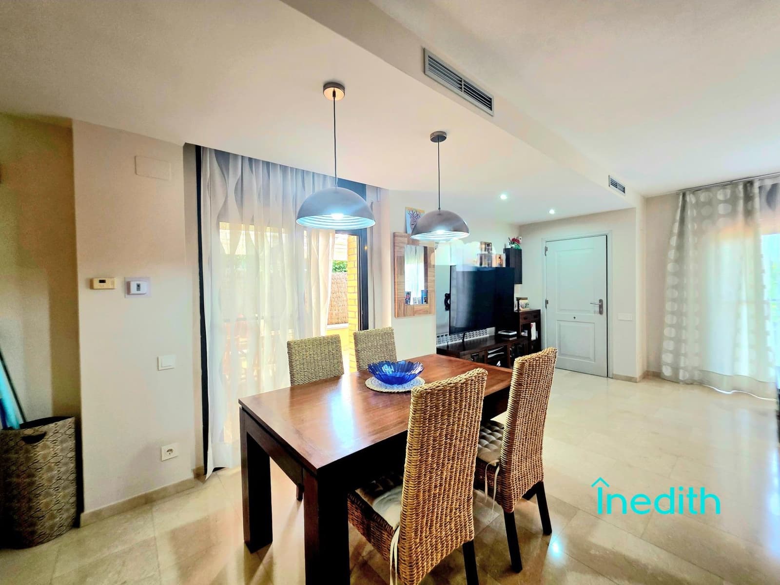 3 slaapkamer Rijtjeshuis te koop in Cubelles met garage - € 415.000 (Ref: 9204733)