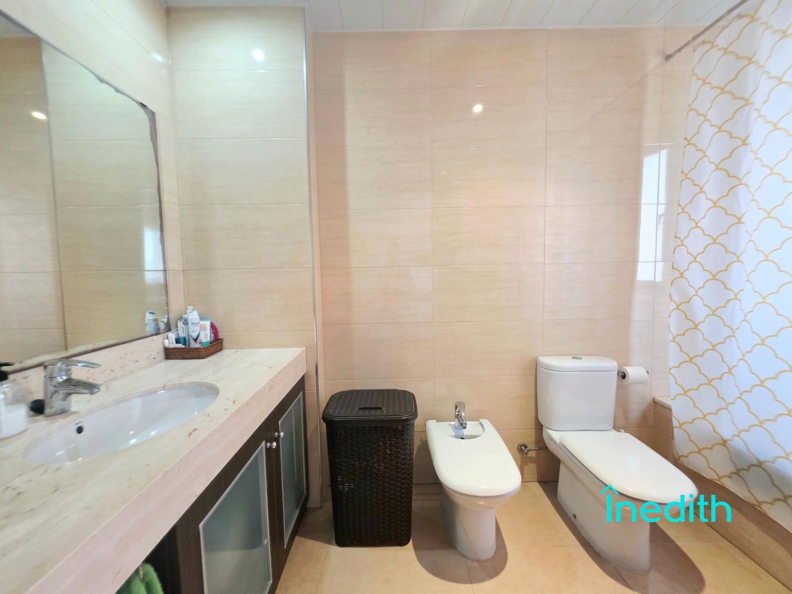 3 slaapkamer Rijtjeshuis te koop in Cubelles met garage - € 398.500 (Ref: 9204733)