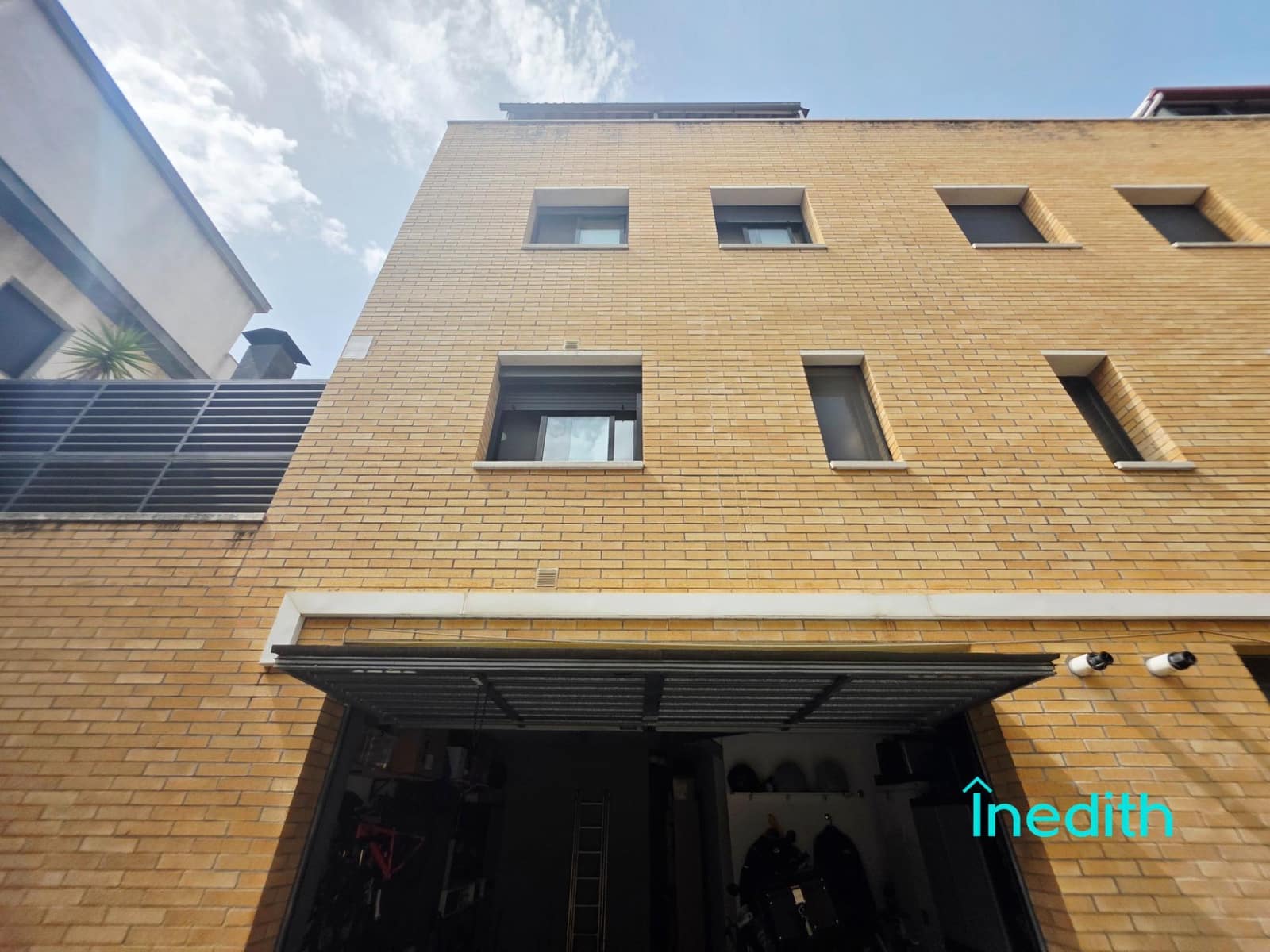 3 slaapkamer Rijtjeshuis te koop in Cubelles met garage - € 398.500 (Ref: 9204733)