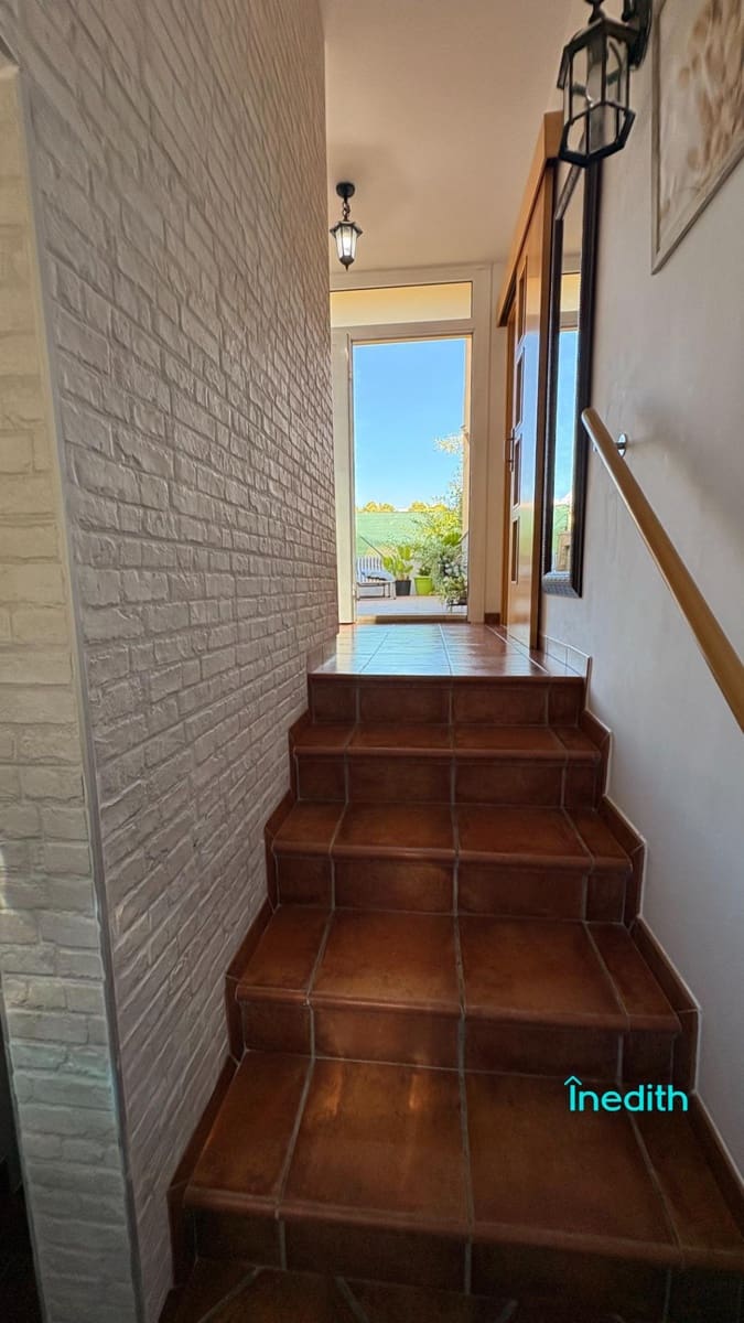 6 soverom Villa til salgs i Cunit med svømmebasseng garasje - € 625 000 (Ref: 9240085)