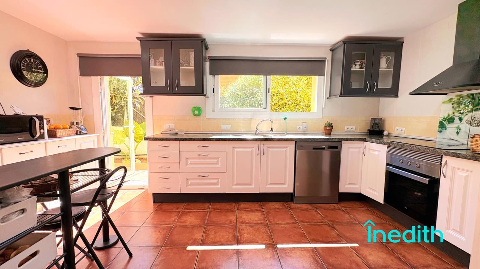 6 soverom Villa til salgs i Cunit med svømmebasseng garasje - € 625 000 (Ref: 9240085)