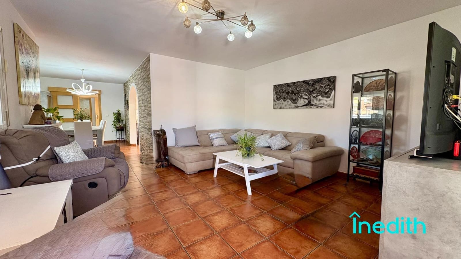 6 soverom Villa til salgs i Cunit med svømmebasseng garasje - € 625 000 (Ref: 9240085)