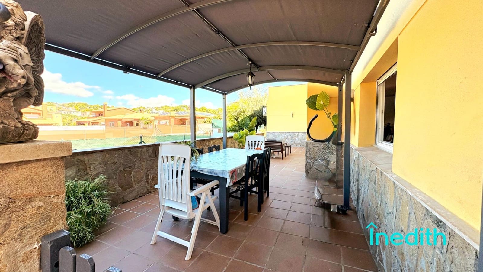 6 soverom Villa til salgs i Cunit med svømmebasseng garasje - € 625 000 (Ref: 9240085)