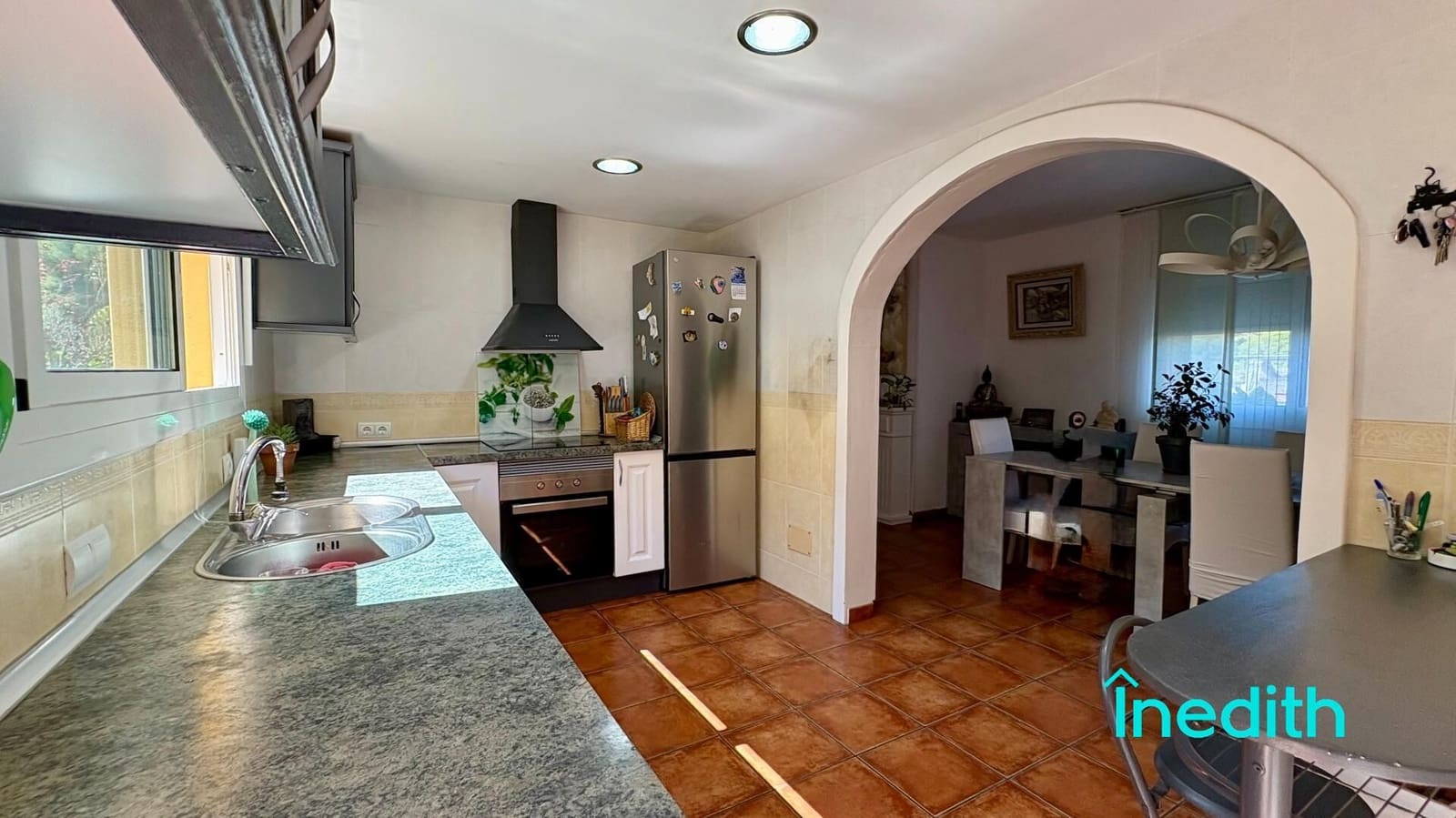 6 soverom Villa til salgs i Cunit med svømmebasseng garasje - € 625 000 (Ref: 9240085)