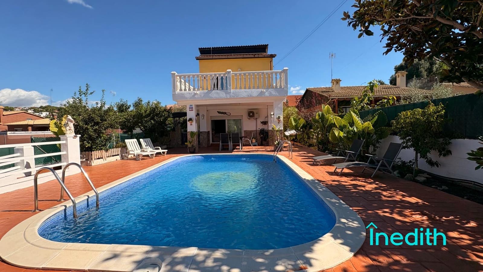 6 soverom Villa til salgs i Cunit med svømmebasseng garasje - € 625 000 (Ref: 9240085)