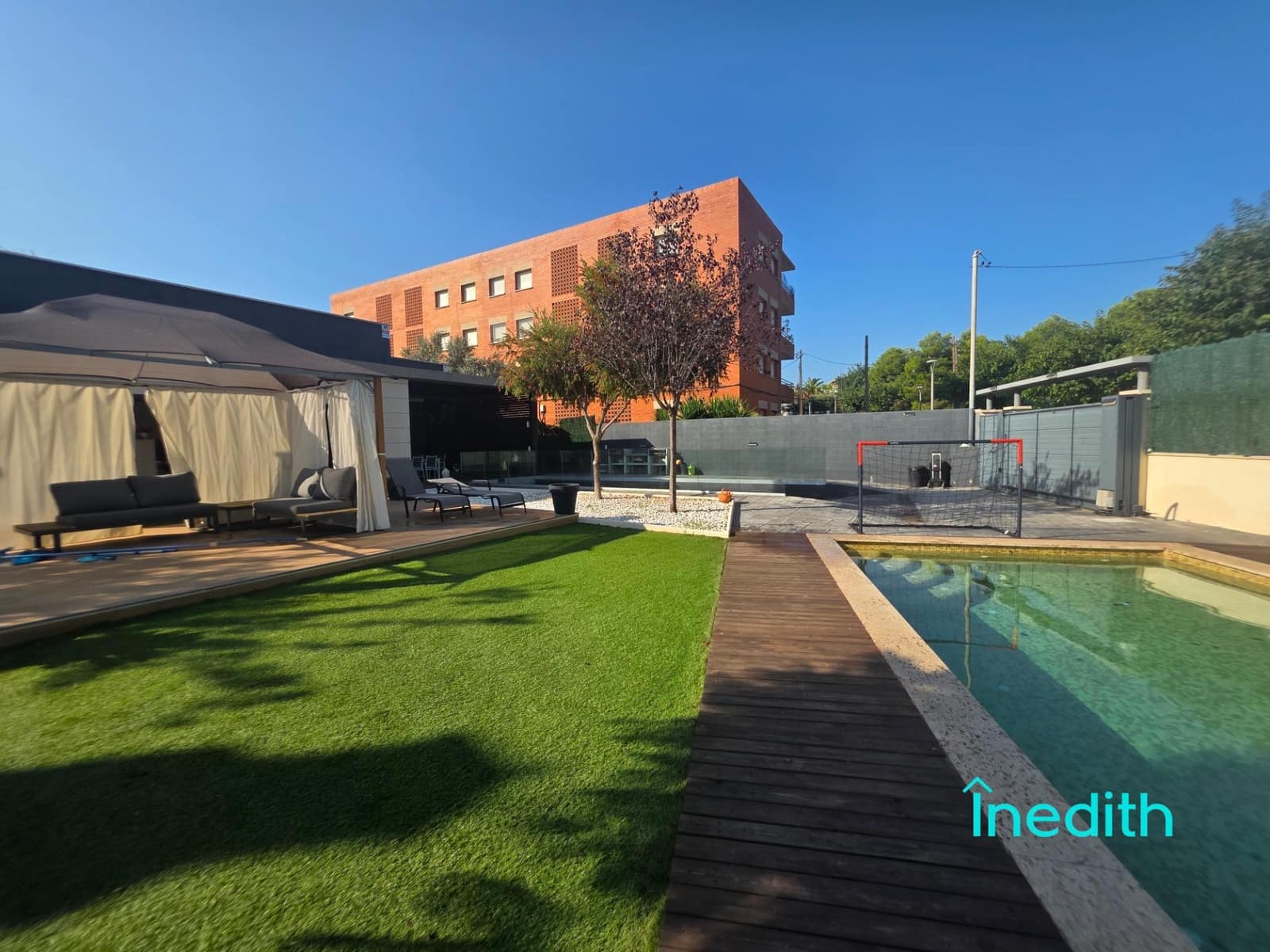 10 bedroom Villa for sale in Cubelles with pool garage - € 780,000 (Ref: 9262736)