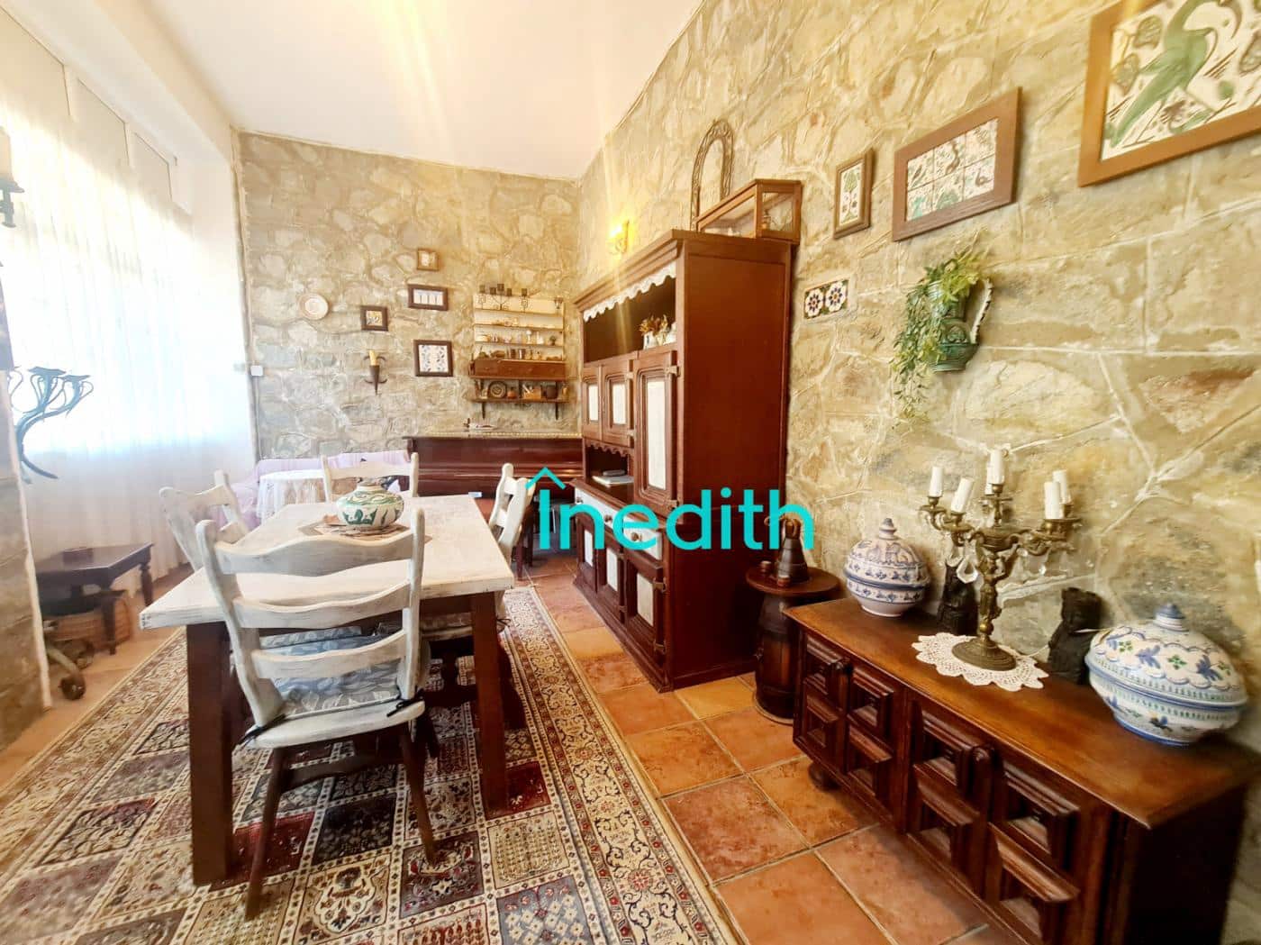 6 sovrum Villa till salu i Castelldefels med pool garage - 950 000 € (Ref: 9297032)