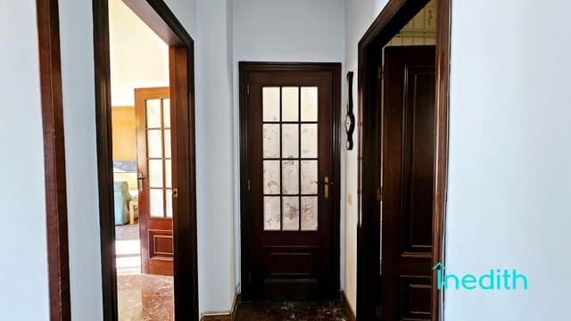 5 quarto Apartamento para venda em Castelldefels com garagem - 670 000 € (Ref: 9301189)