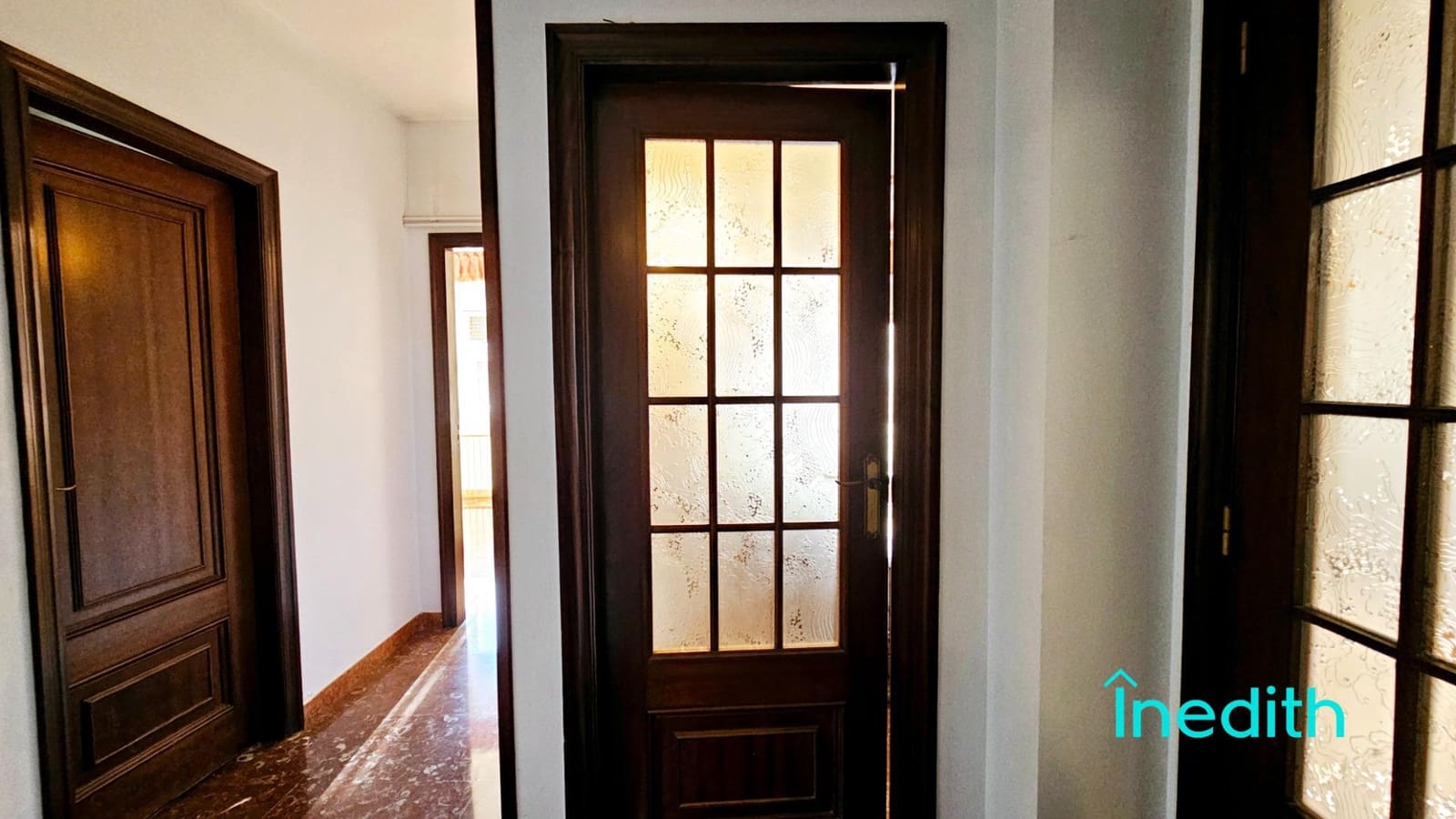 5 sovrum Lägenhet till salu i Castelldefels med garage - 670 000 € (Ref: 9301189)