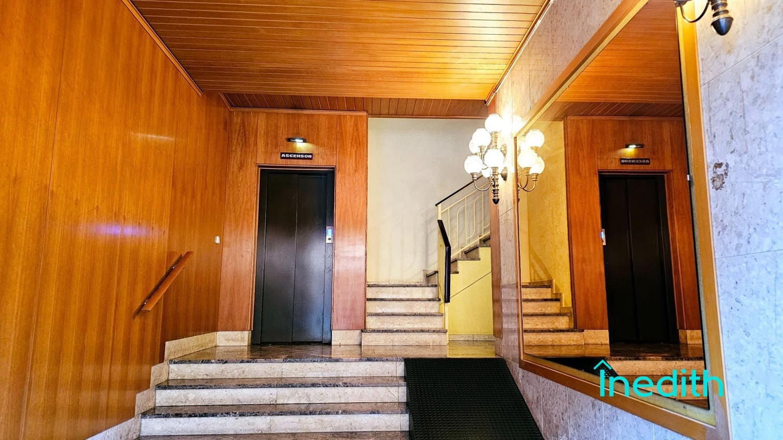 5 sovrum Lägenhet till salu i Castelldefels med garage - 670 000 € (Ref: 9301189)