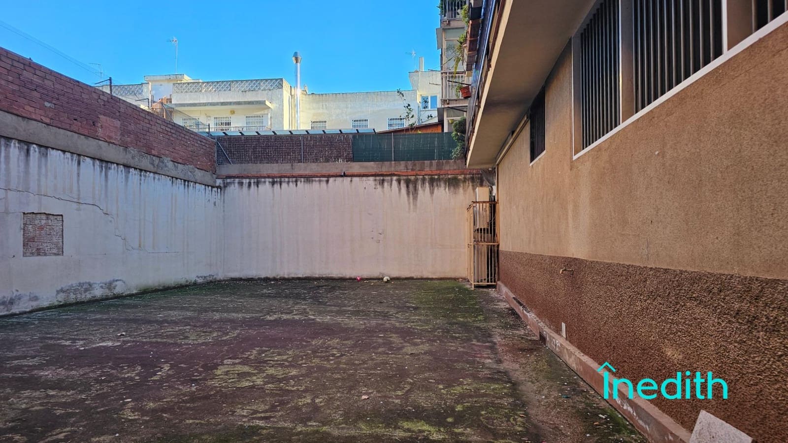5 sovrum Lägenhet till salu i Castelldefels med garage - 670 000 € (Ref: 9301189)