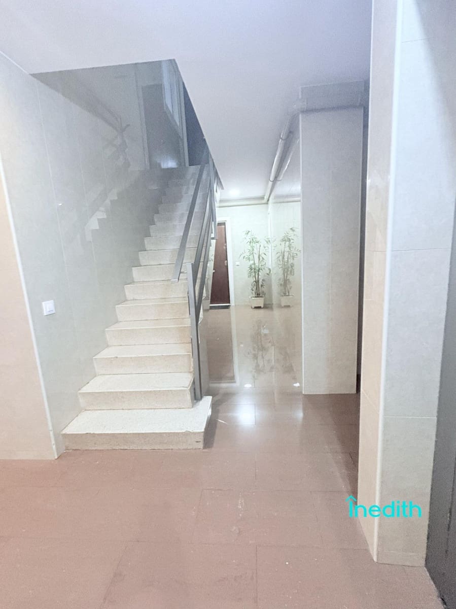 3 quarto Apartamento para venda em L'Hospitalet de Llobregat - 340 000 € (Ref: 9303686)