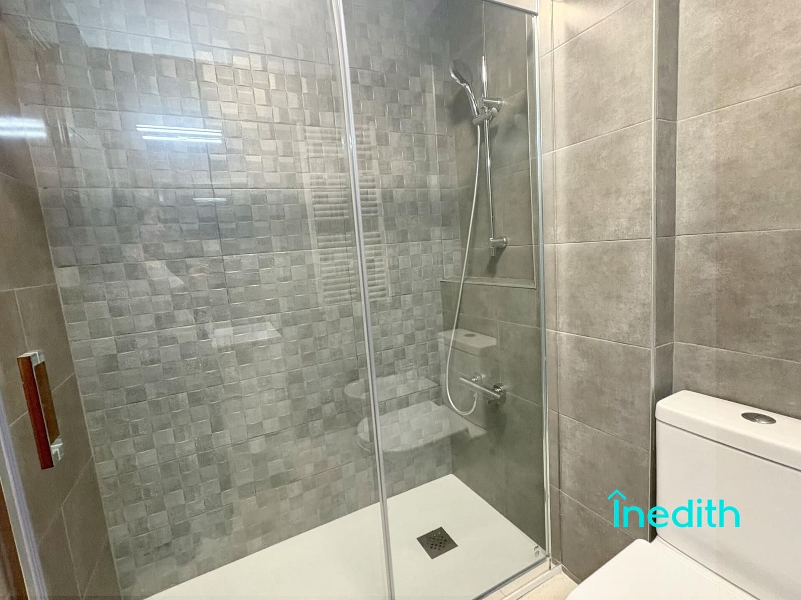 3 quarto Apartamento para venda em L'Hospitalet de Llobregat - 340 000 € (Ref: 9303686)