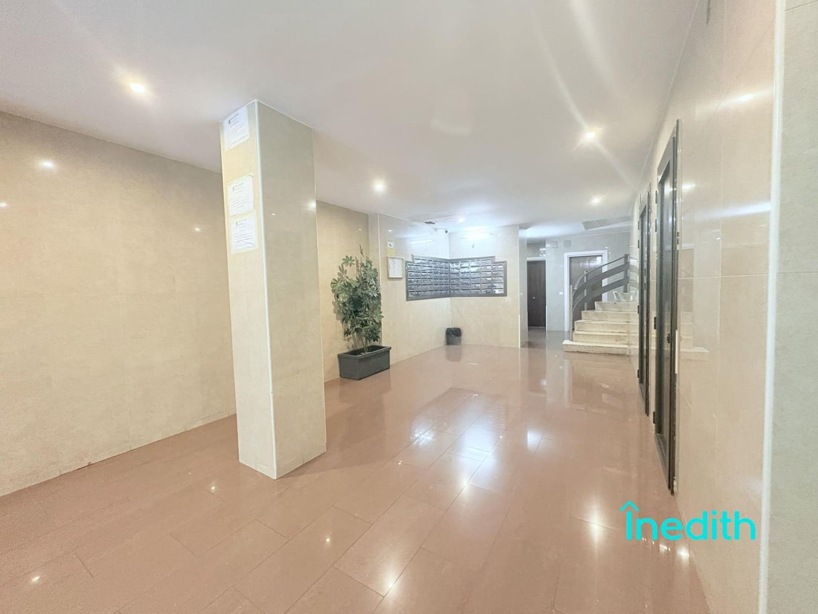 3 quarto Apartamento para venda em L'Hospitalet de Llobregat - 340 000 € (Ref: 9303686)