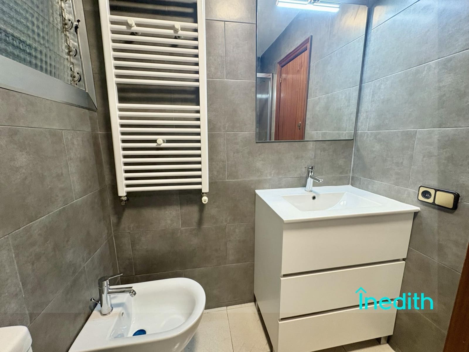 3 quarto Apartamento para venda em L'Hospitalet de Llobregat - 340 000 € (Ref: 9303686)