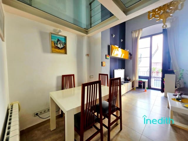 3 soveværelse Byhus til salg i Vilanova i la Geltrú med garage - € 388.500 (Ref: 9326599)