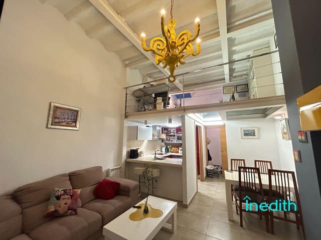 3 soveværelse Byhus til salg i Vilanova i la Geltrú med garage - € 388.500 (Ref: 9326599)