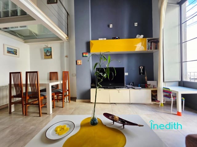 3 soveværelse Byhus til salg i Vilanova i la Geltrú med garage - € 388.500 (Ref: 9326599)