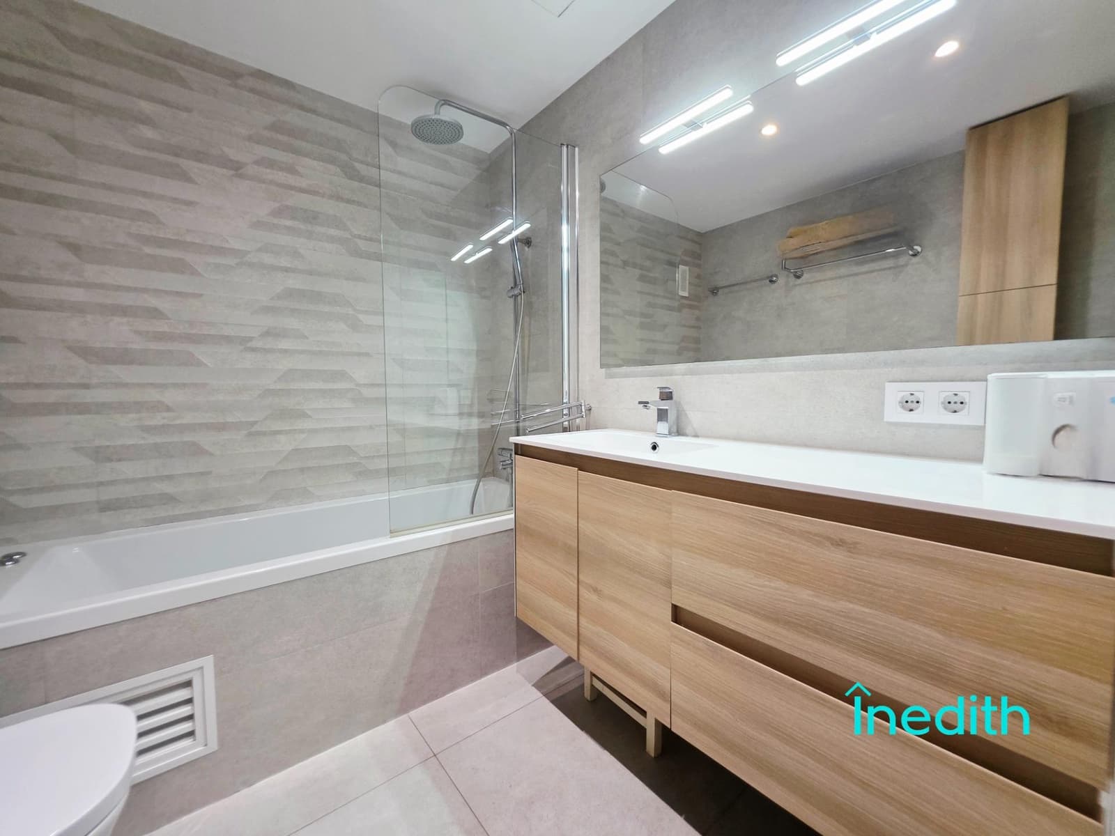 4 quarto Apartamento para venda em Barcelona cidade com garagem - 545 000 € (Ref: 9353746)