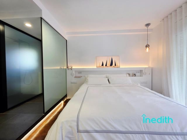 Piso de 3 habitaciones en Castelldefels en venta con piscina garaje - 599.000 € (Ref: 9356761)