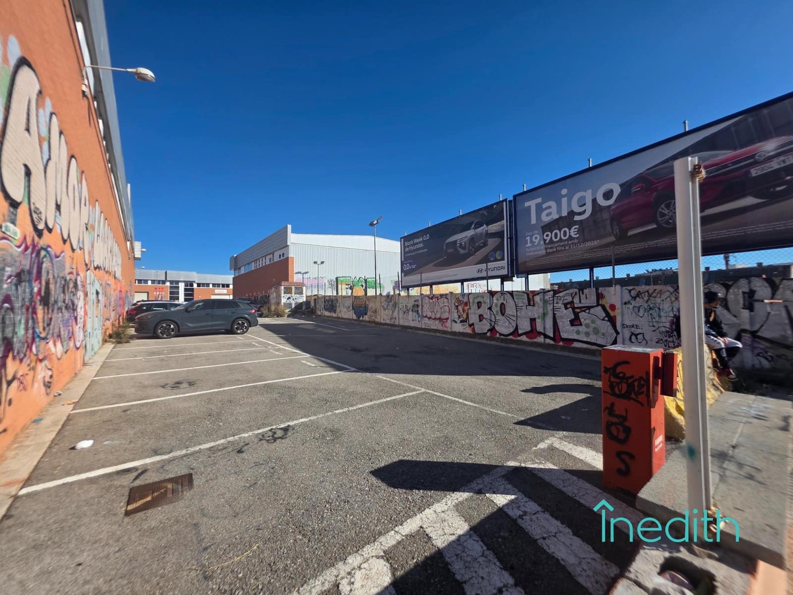 Business for rent in Cornella de Llobregat with garage - € 3,600 (Ref: 9401315)