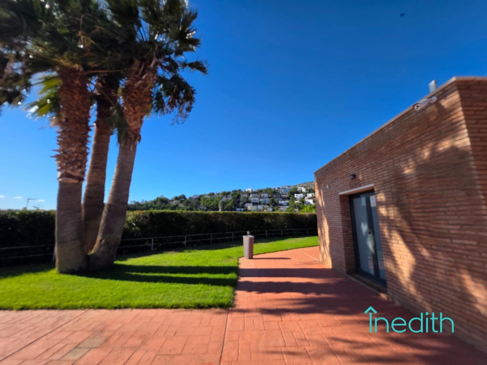 4 soveværelse Byhus til salg i Castelldefels med swimmingpool garage - € 950.000 (Ref: 9408072)