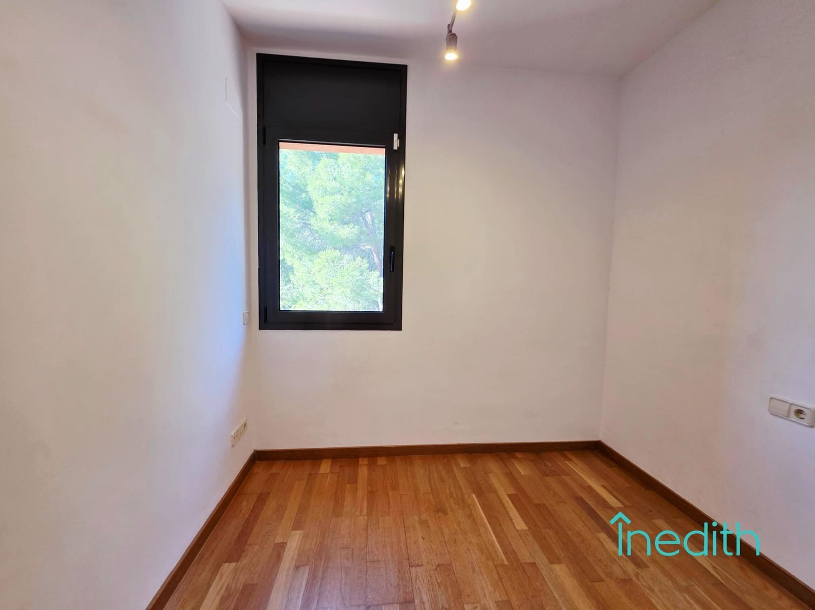 Casa de 4 habitaciones en Castelldefels en venta con piscina garaje - 950.000 € (Ref: 9408072)