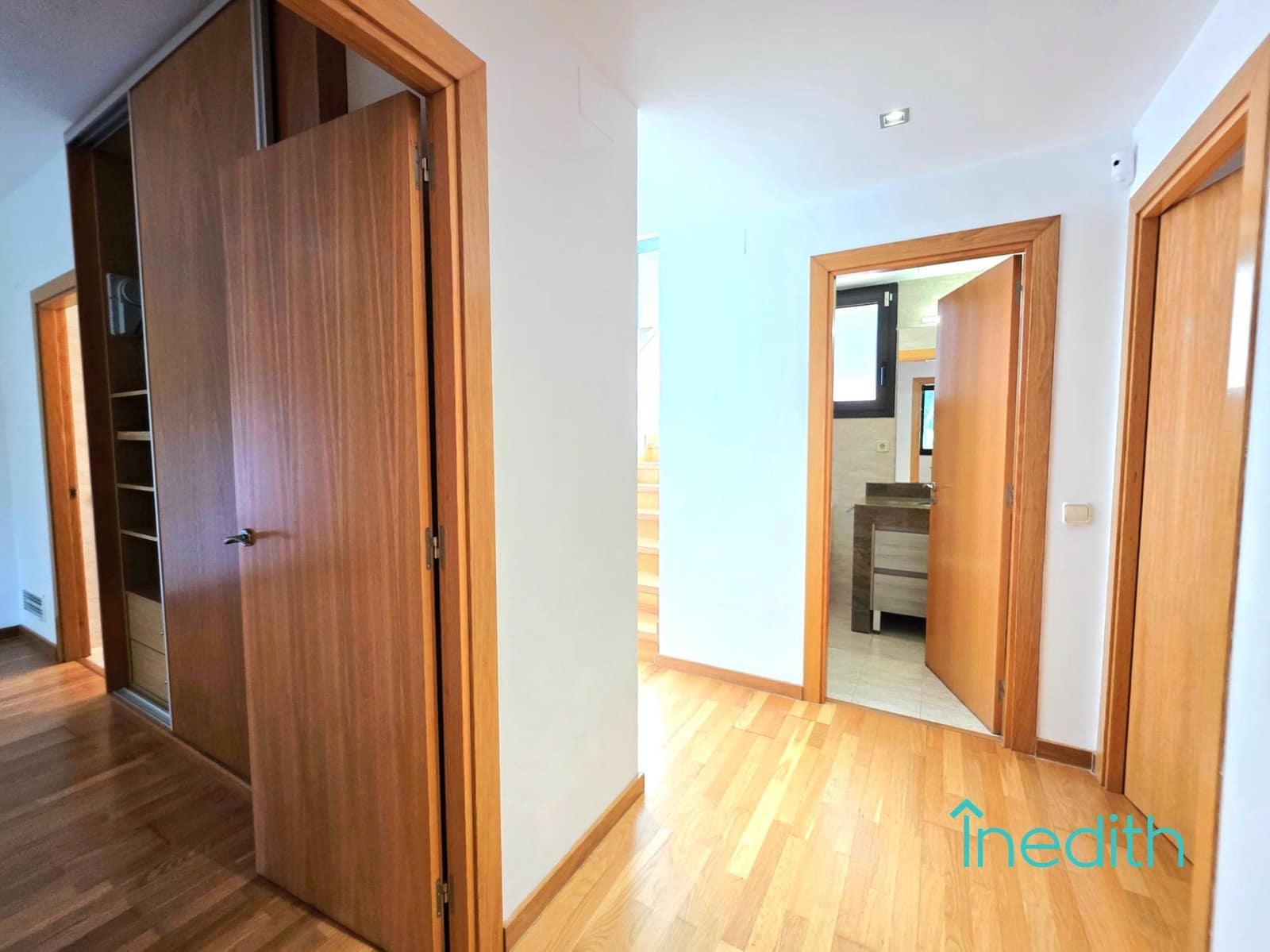 Casa de 4 habitaciones en Castelldefels en venta con piscina garaje - 950.000 € (Ref: 9408072)