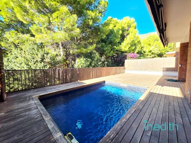 4 sovrum Hus till salu i Castelldefels med pool garage - 950 000 € (Ref: 9408072)