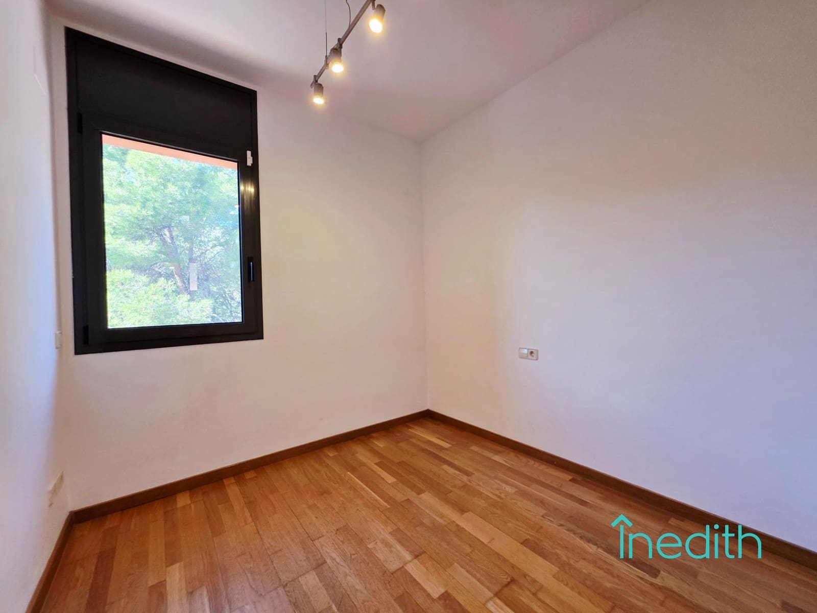 Casa de 4 habitaciones en Castelldefels en venta con piscina garaje - 950.000 € (Ref: 9408072)