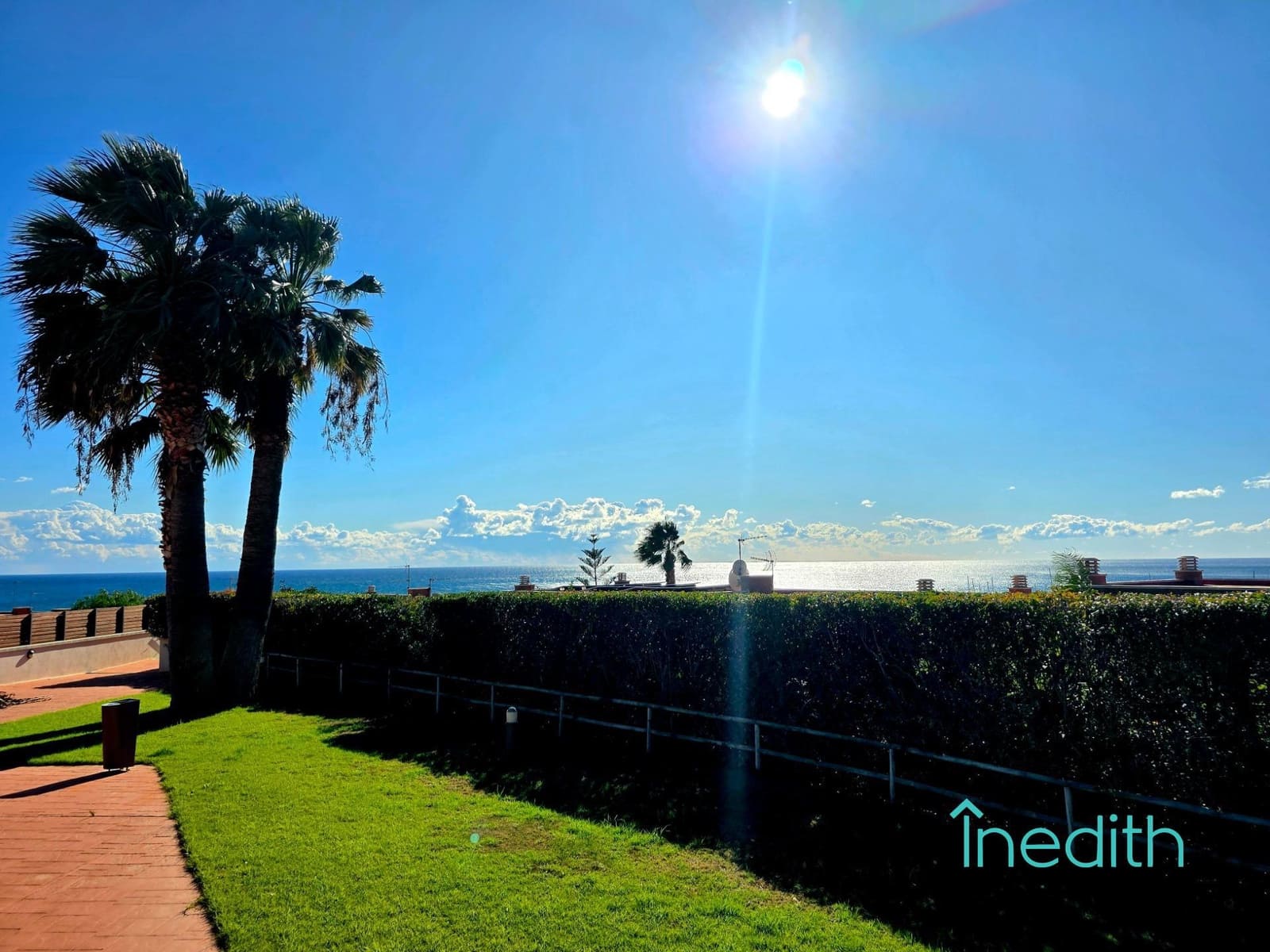 Casa de 4 habitaciones en Castelldefels en venta con piscina garaje - 950.000 € (Ref: 9408072)