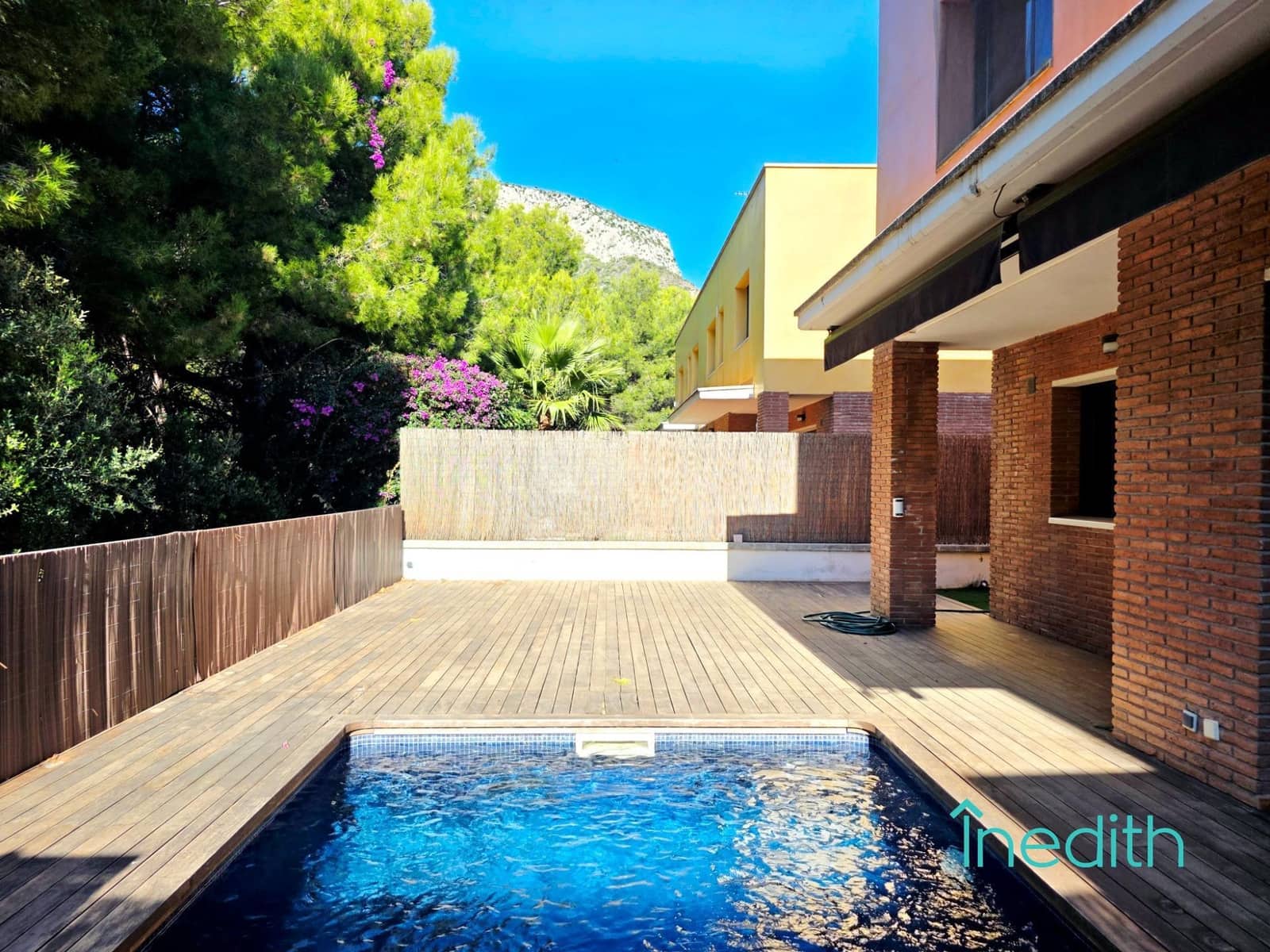 4 Zimmer Haus zu verkaufen in Les Botigues de Sitges mit Pool Garage - 950.000 € (Ref: 9417872)