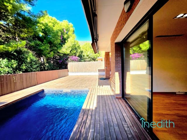 4 Zimmer Haus zu verkaufen in Les Botigues de Sitges, Sitges mit Pool Garage - 950.000 € (Ref: 9417872)