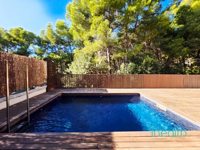 4 Zimmer Haus zu verkaufen in Les Botigues de Sitges, Sitges mit Pool Garage - 950.000 € (Ref: 9417872)
