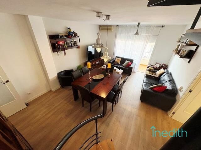 3 makuuhuone Asunto myytävänä paikassa Cubelles mukana 
autotalli - 330 000 € (Ref: 9456443)