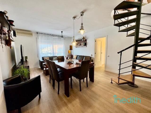 3 slaapkamer Flat te koop in Cubelles met garage - € 330.000 (Ref: 9456443)