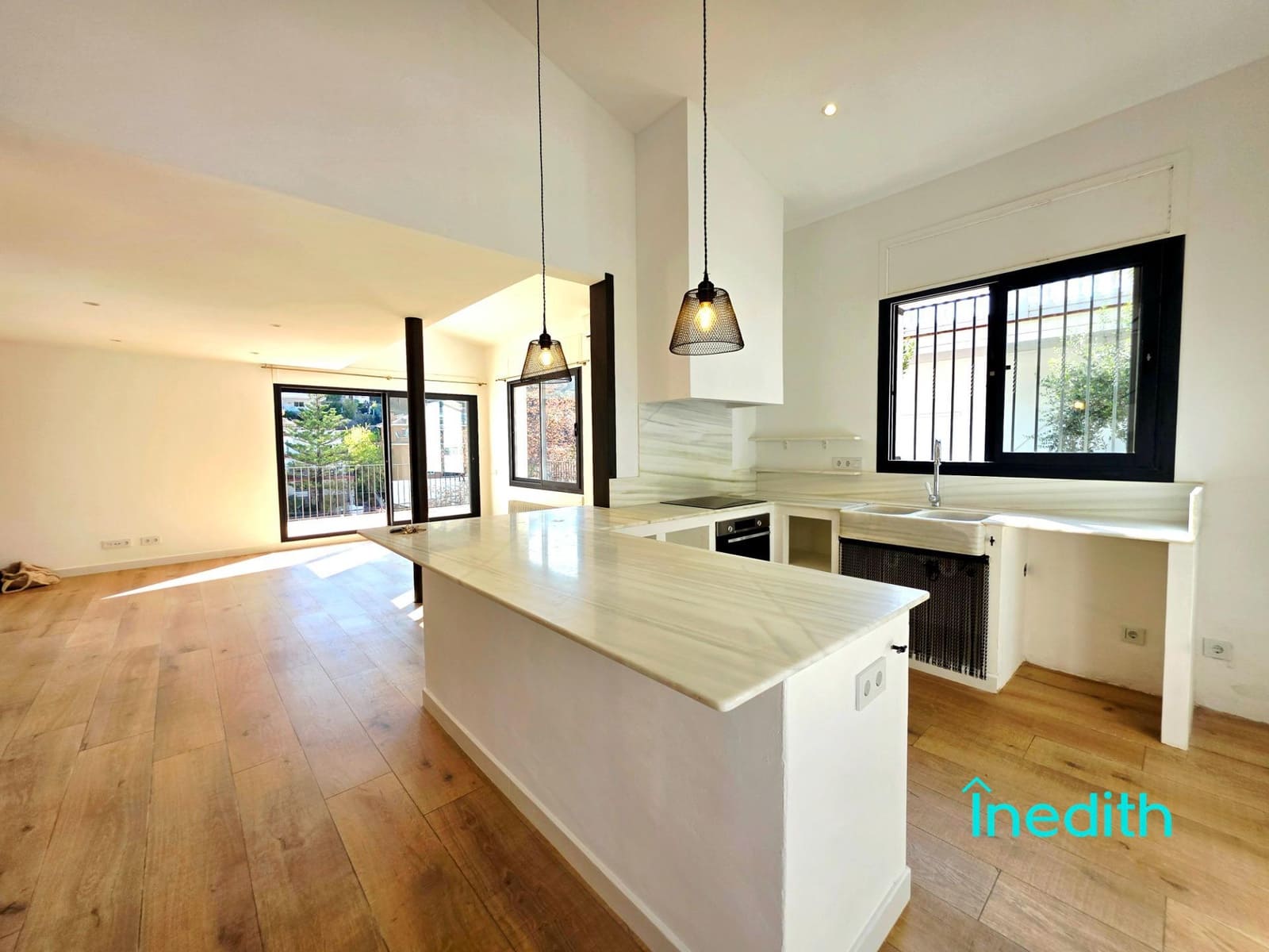 5 bedroom Villa for rent in Castelldefels with pool garage - € 5,400 (Ref: 9494708)