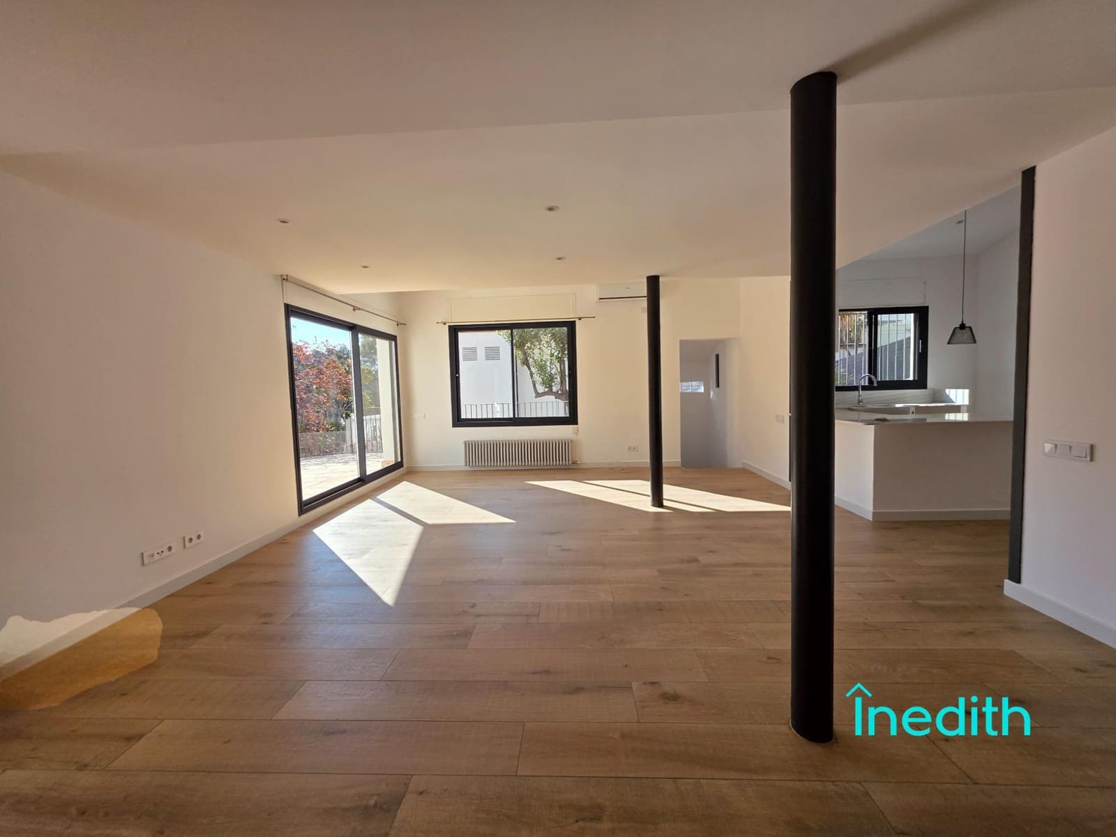 5 bedroom Villa for rent in Castelldefels with pool garage - € 5,400 (Ref: 9494708)