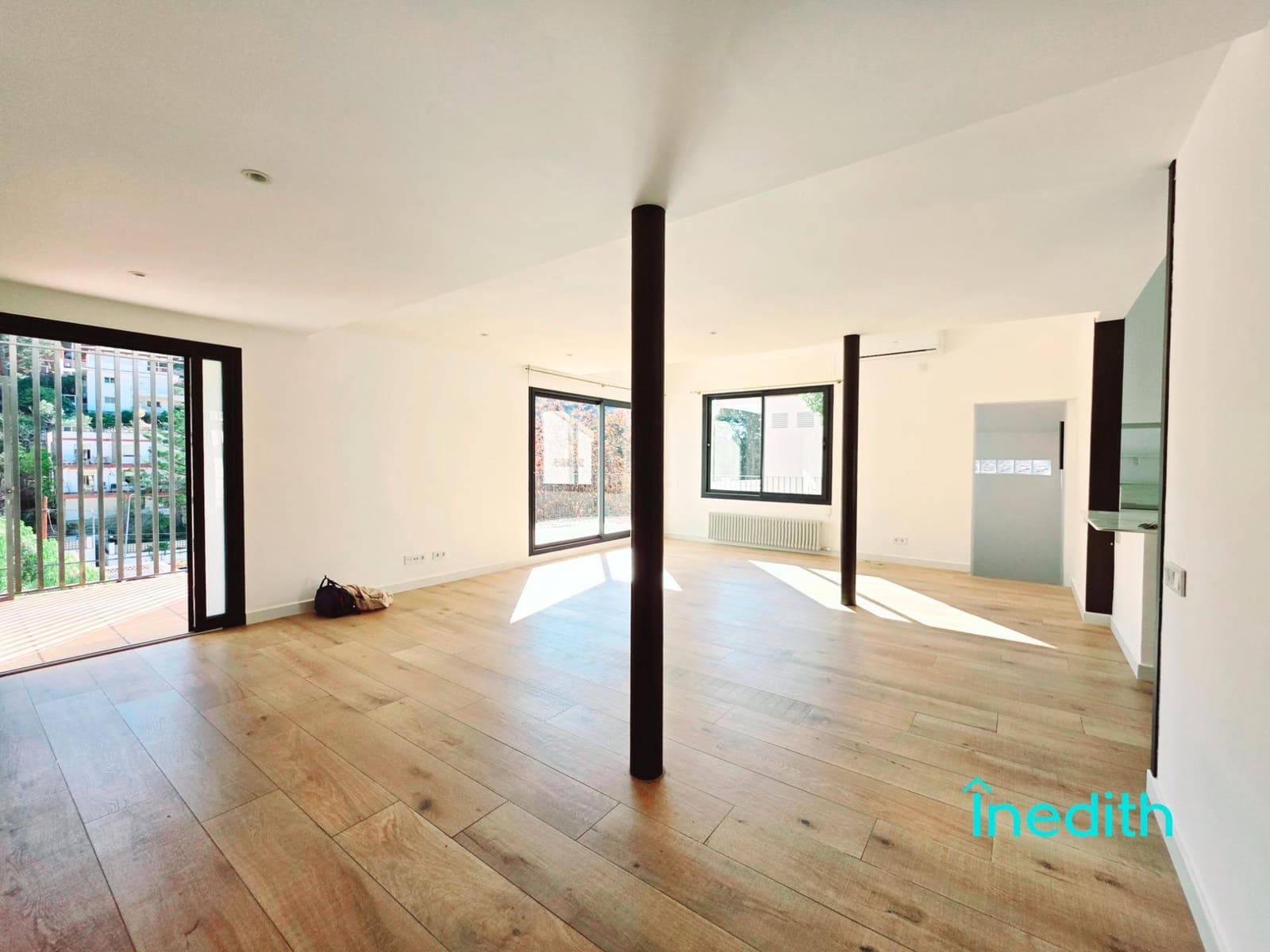 5 bedroom Villa for rent in Castelldefels with pool garage - € 5,400 (Ref: 9494708)