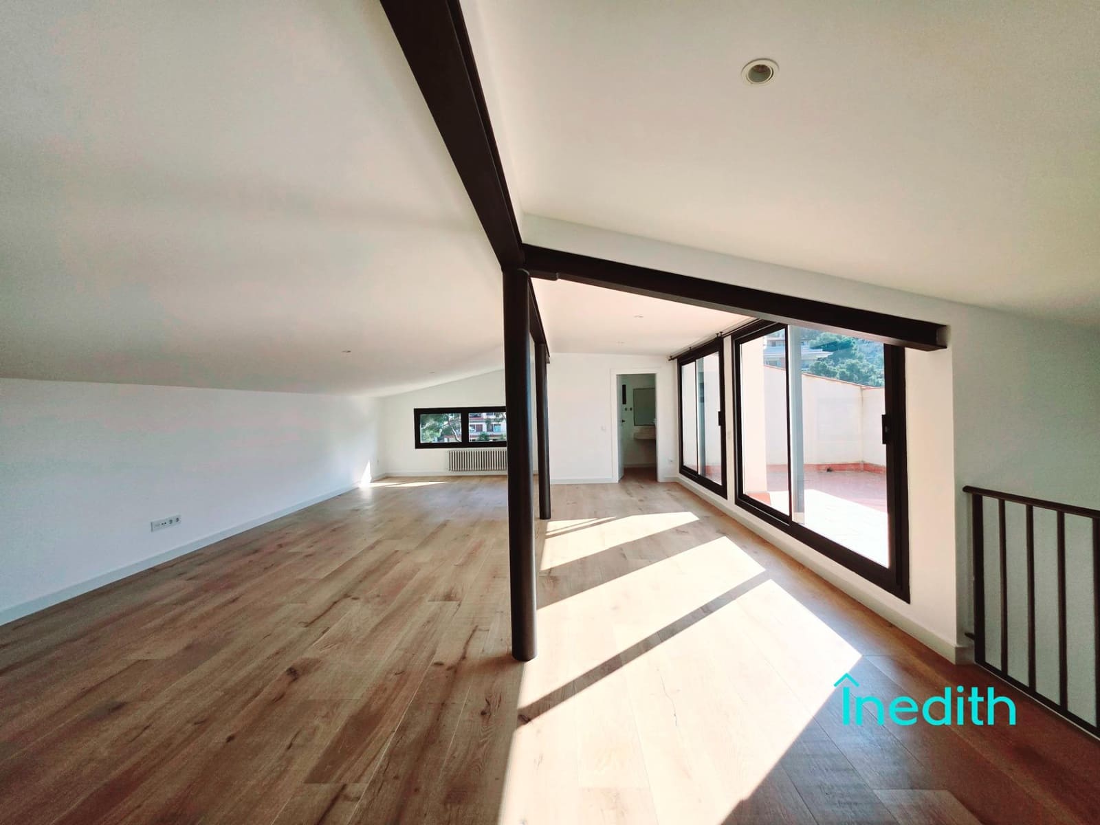 5 bedroom Villa for rent in Castelldefels with pool garage - € 5,400 (Ref: 9494708)