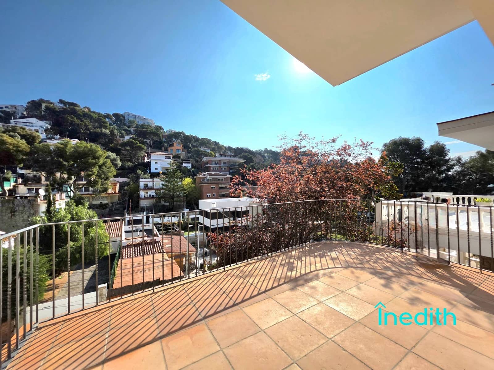 5 bedroom Villa for rent in Castelldefels with pool garage - € 5,400 (Ref: 9494708)