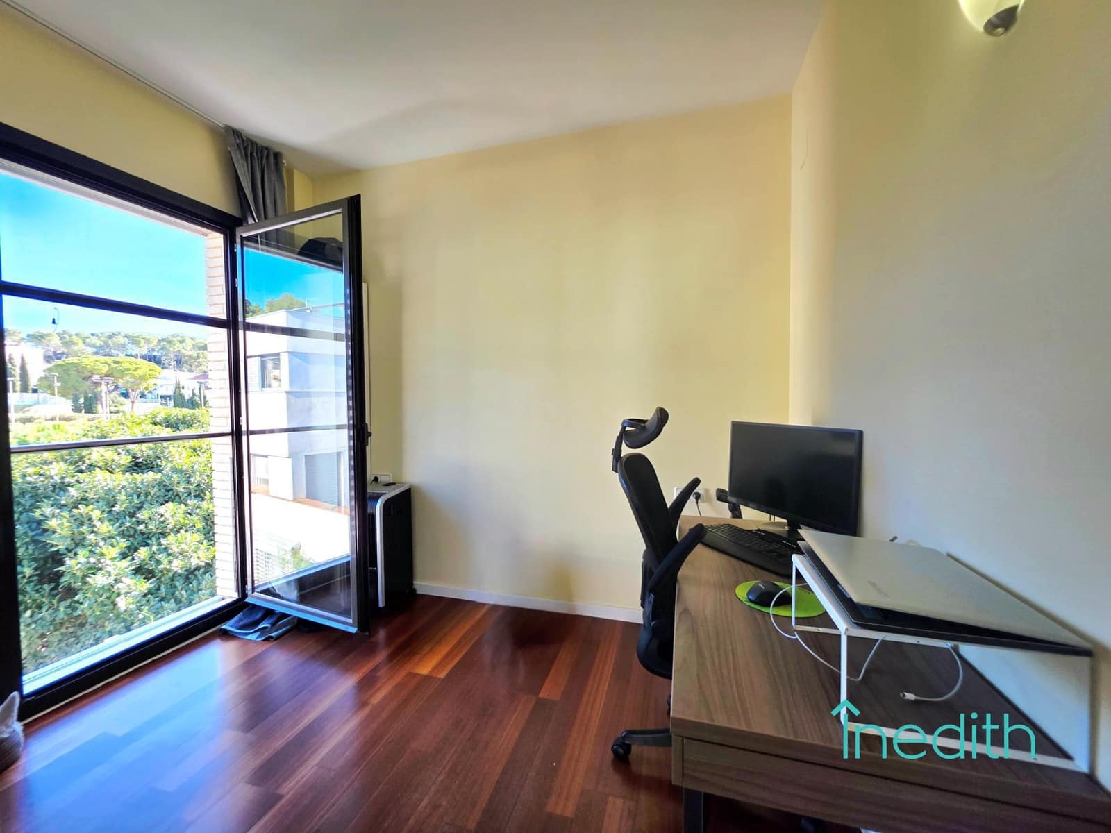 2 bedroom Flat for sale in Sant Pere de Ribes with garage - € 399,000 (Ref: 9497524)