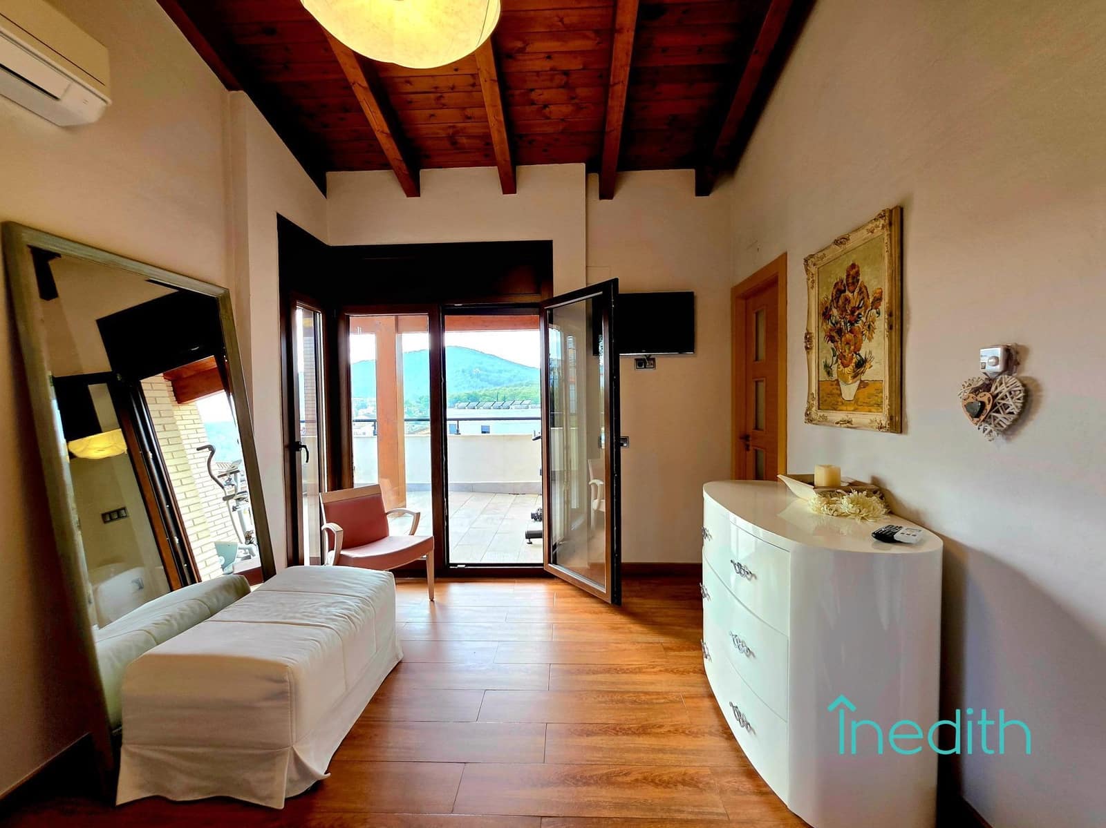 4 Zimmer Villa zu verkaufen in Canyelles mit Pool Garage - 670.000 € (Ref: 9513523)