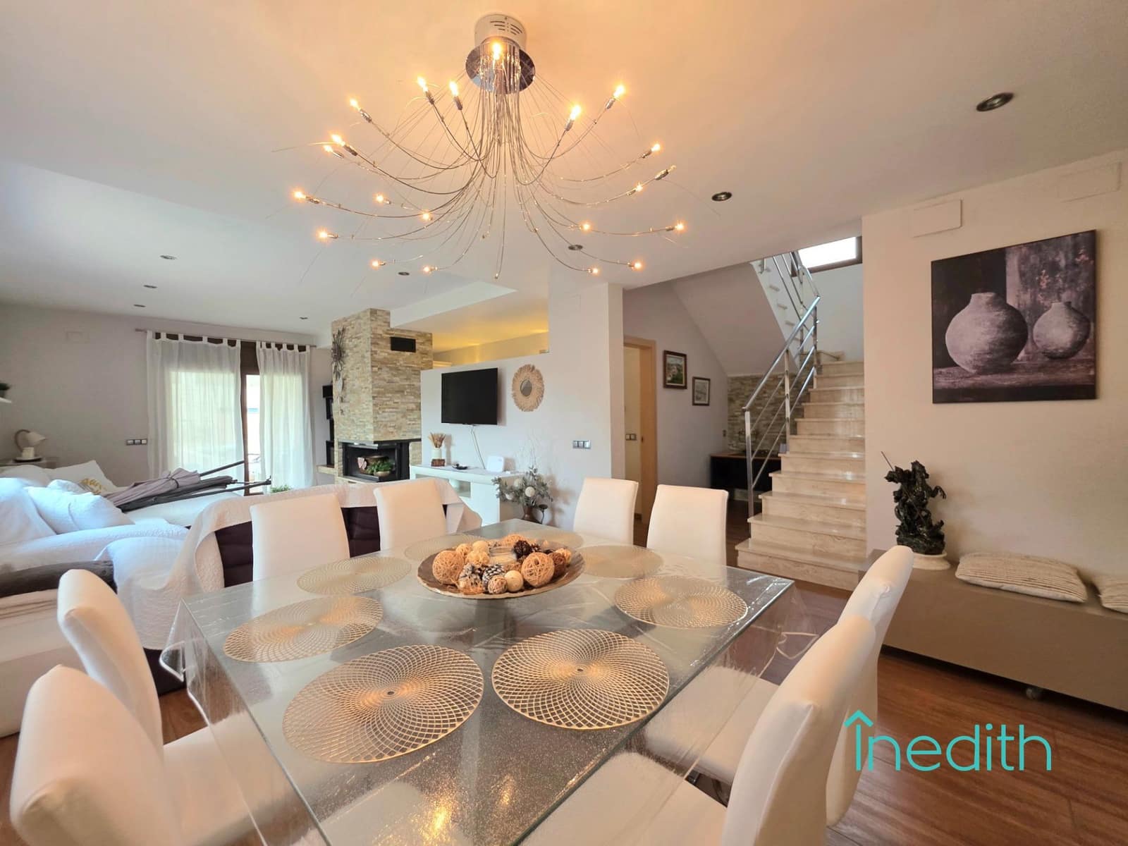 4 Zimmer Villa zu verkaufen in Canyelles mit Pool Garage - 670.000 € (Ref: 9513523)