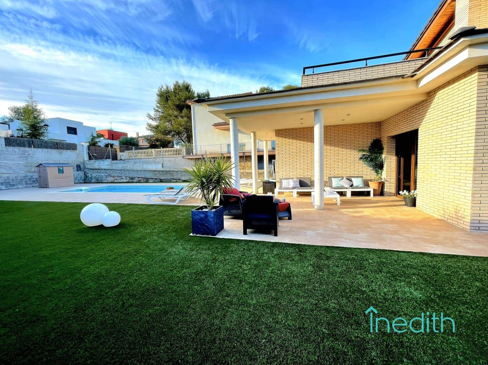 4 Zimmer Villa zu verkaufen in Canyelles mit Pool Garage - 670.000 € (Ref: 9513523)